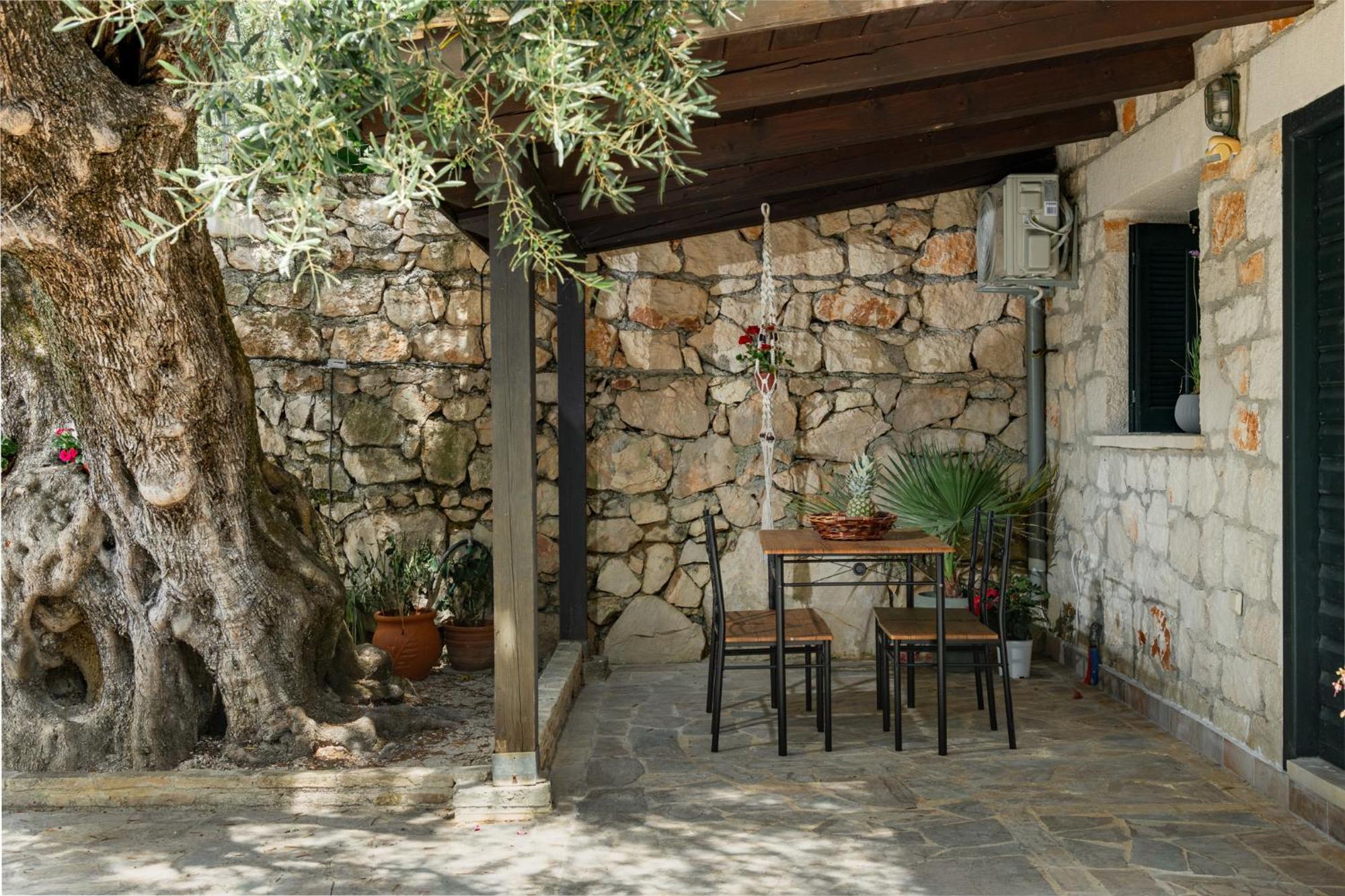 Orama Stone Apartments - Authentic Hospitality In A Historical Location, By Zantewize 外观 照片