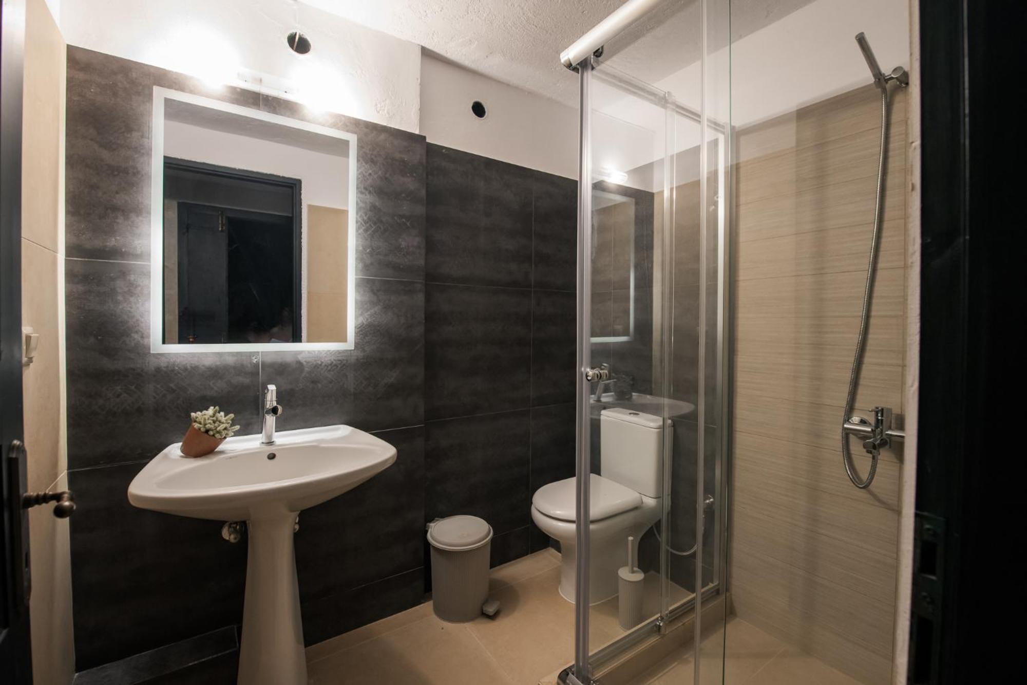 Orama Stone Apartments - Authentic Hospitality In A Historical Location, By Zantewize 客房 照片